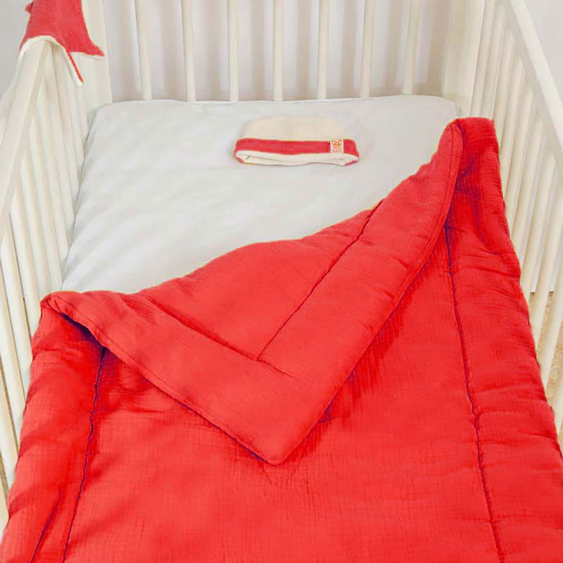 edredon rouge en coton biologique papate 65x120 lit
